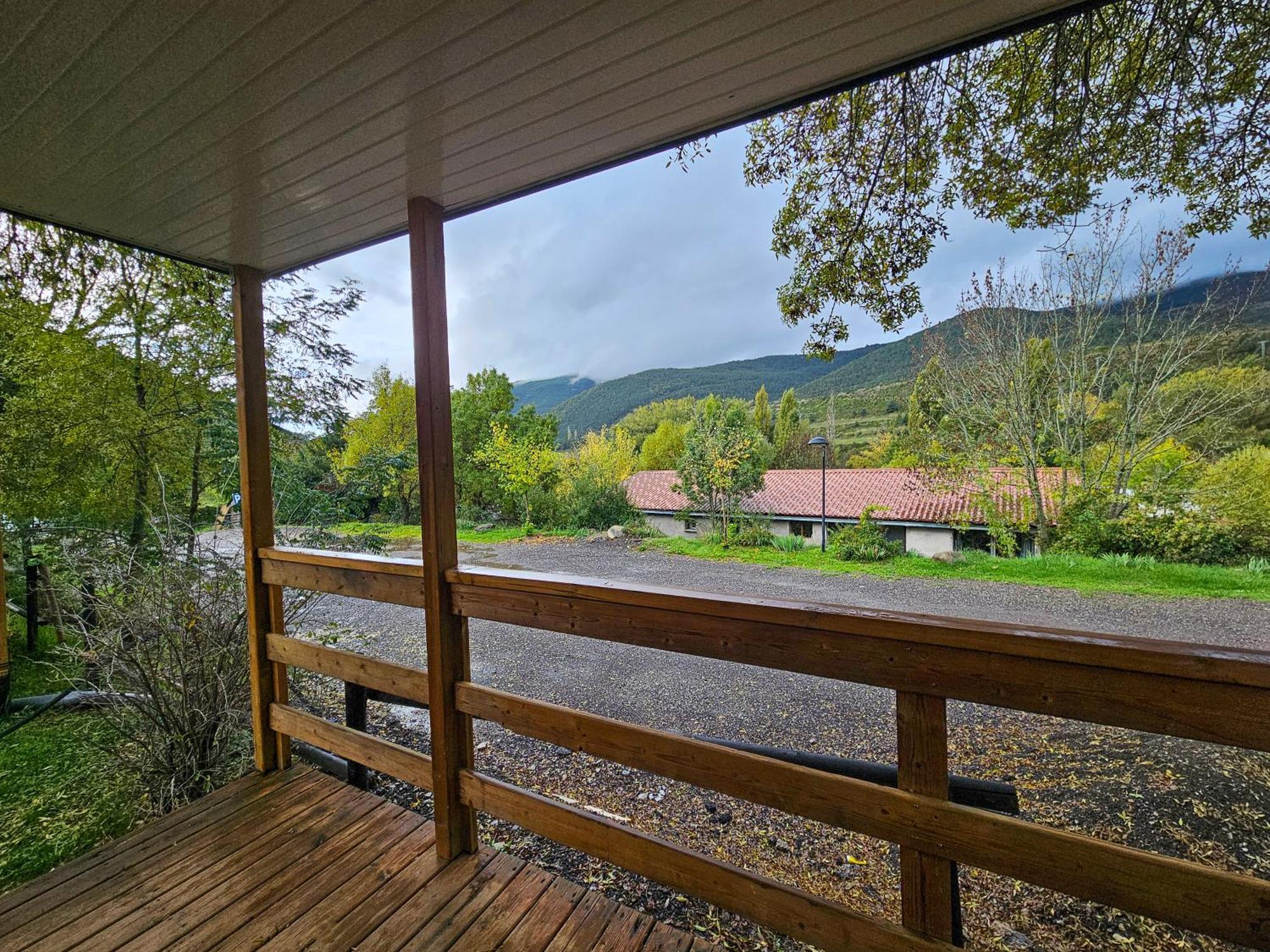 Bungalows Y Cabanas Solopuent Natur كاستيلو دي جاكا المظهر الخارجي الصورة