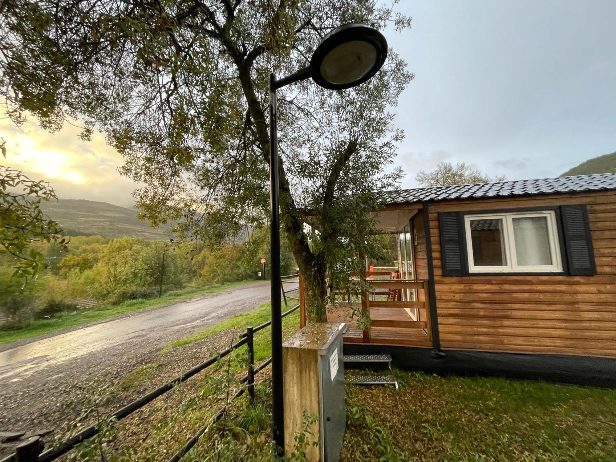Bungalows Y Cabanas Solopuent Natur كاستيلو دي جاكا المظهر الخارجي الصورة
